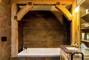 Luxury Lake Cottage at Meemo's Farm - Image 5