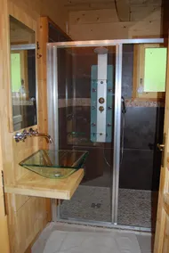 Spacious 4 * chalet with mountain views, jacuzzi and sauna, terrace - Image 4
