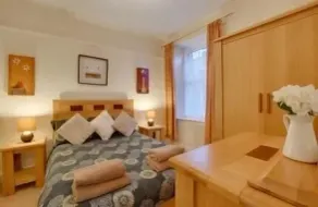 Apartment-Ensuite-Sammy's Place - Image 3