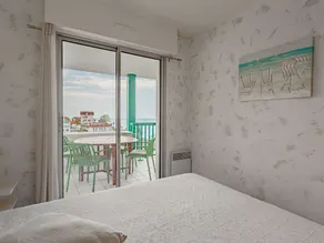 Apartamento moderno con piscina comunitaria - Image 4