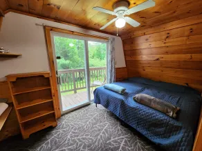 Sunny, cheerful, 3 bedroom family cottage on Sebago Cove. Sleeps 8! - Image 3