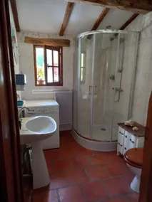 Superb Rural property for 6 with Private Heated Swimming Pool - Image 3