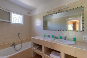 Spacious Villa with Pool - Image 2
