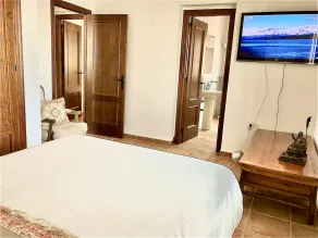 Coral Villa. Ideal for romantic getaways, family and friends 15 min from the beach - Image 5