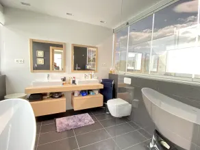 Fantastisk 5 soveværelser Beachfront rækkehus i Marbella bedste strand udsigt over havet - Image 4
