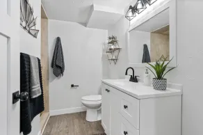 Beautifully remodeled 4 BR home w/ in-ground pool - Image 3