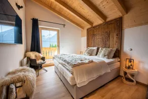 Modern chalet with mountain view, sauna, and close to the slopes - Image 5