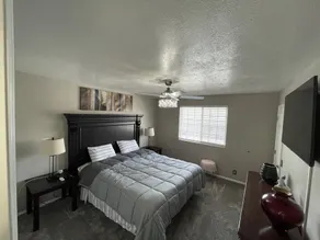 Wonderful PRIVATE RENOVATED Townhome 2 bed & 2 bath - Image 4