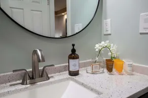 Modern Kihei Stay w/ King Bed, Smart TV & Parking - Image 4