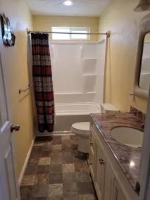 Large  1 bedroom Close to Perrine Bridge, shopping, resturants. - Image 3
