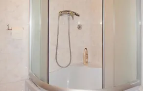 Two-Bedroom Holiday Home In Novi Vinodolski - Image 2