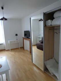 Apartment für 2 Personen im Zentrum eines \"großen Dorfes auf dem Land\" - Image 4