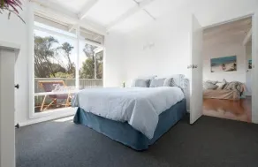 Ocean Whispers Sorrento - Complimentary late checkout on Sundays (Pet Friendly) - Image 5