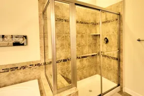 4 BR, 2.5 BA Townhome, Quick shuttle to Beach, Close to Pools, Waterpark, and Free Activities! - Image 4