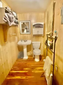 Country Cottage on Large Ky Farm - Image 2