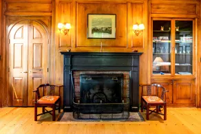 176 Hektar großes Privatgrundstück und historisches Bauernhaus am Ufer des Lake Champlain - Image 2