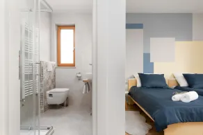 Beautiful apartment with a 60m2 wet-edge pool and a huge outdoor area near Poreč - Image 4