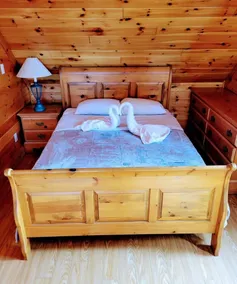 Lakefront Muskoka Beautiful Cottage - Image 2