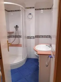 \"Vilero\" 3 sleepingrooms, 6 peoples, with balcony vews street/sea - Image 2