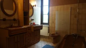 LA Souchère-les-Bains - Image 2