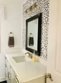 Bright New Cozy Cottage -  1/2 mi from downtown. - Image 3