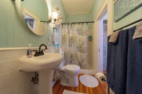 Best Location downtown GJ - Beautifully updated 2 Bedroom! - Image 3