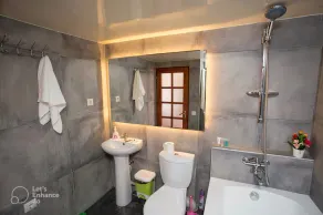 Villa in the city center - Image 2