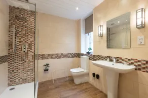 Dartmoor Tea House - Seven Bedroom Villa, Sleeps 12 - Image 2