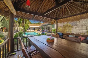 CONTEMPORARY ARCHITECT Terrasse Swimmingpool von ruhigen Oliven- - Image 2