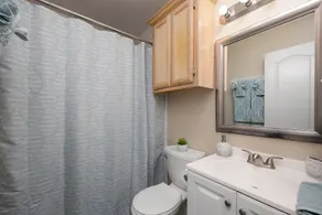 Smart lock Boho chic 4 min from Airport - Image 4