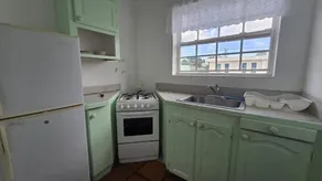 Classic One-Bedroom Apartment W King bed - Image 4