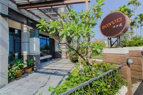 Donuts Garden House - Image 3