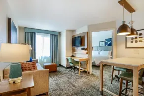 Outdoor Pool + Near to the Beach | 1 Bedroom - Image 3