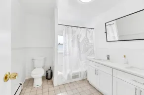 Two Wash - Image 5