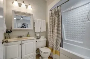 Adorable cottage central to everything - Image 3