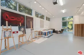 Modern spiritual oasis in East End orange groves - Image 2