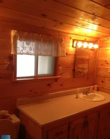 Large Pine Cottage - Parlee Beach, New Brunswick - Image 3