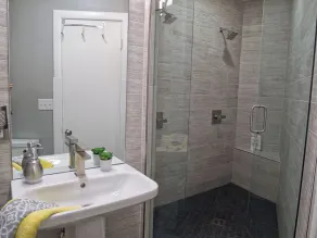 Heidtke House, A Rare Find & Featured on TV! - Image 2