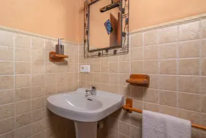 PILI - Wonderful villa with private pool amidst the fields. Free WiFi - Image 4