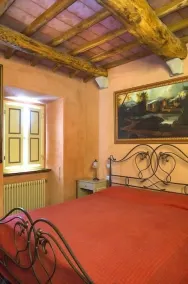4 bed apartment with pool - Image 4