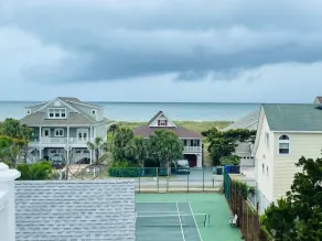 Compass Rose 4 Bedroom Home by RedAwning - Image 2