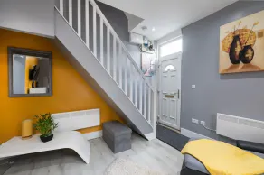 DARLINGTON TOWN CENTRE TOWN HOUSE - Image 2