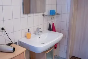 Gemütliches Feriendomizil (45qm) mit Sonnenterrasse und Parkmöglichkeit - Image 4