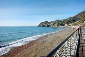 Casa de férias 'Casa Luci' com vista para o mar, terraço privado e Wi-Fi - Image 5