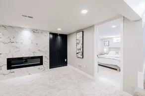 Beautiful luxury 4BR/2BA recently renovated with open concept - Image 2