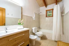 Magnifica villa totalmente attrezzata con giardino, griglia e piscina | Vista sulla montagna - Image 2