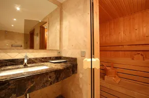 FREE €650 Daily Lux Pack - 7-Bed, Heated Pool - Image 2