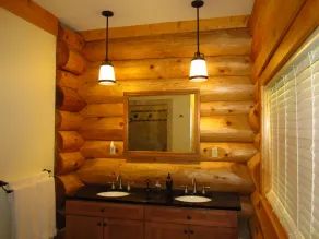 Relaxing log home on a private mountainside in Rappahannock County, Virginia - Image 4