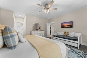 Spectacular Lake Views, Indoor and Outdoor Pool, Private Hot Tub, and Game Room! - Image 5