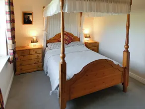 2 bedroom accommodation in Bilbrook, near Minehead - Image 4